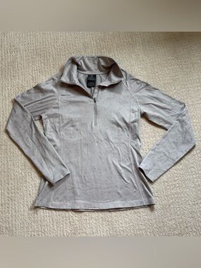 Under Armour Light Gray Quarter-Zip Long Sleeve Top
